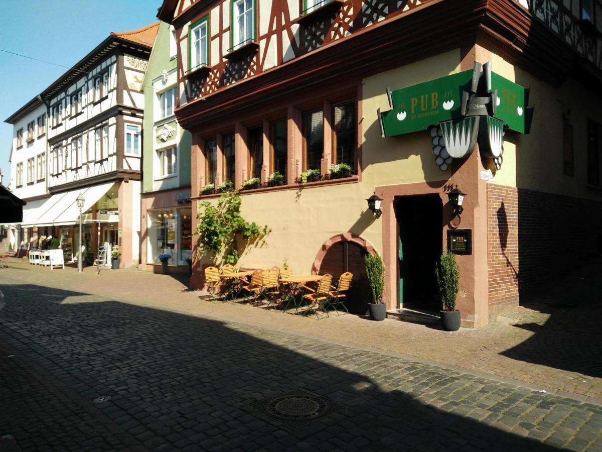 Pub 111 - Die Altstadt Unterkunft ميلتينبرغ المظهر الخارجي الصورة